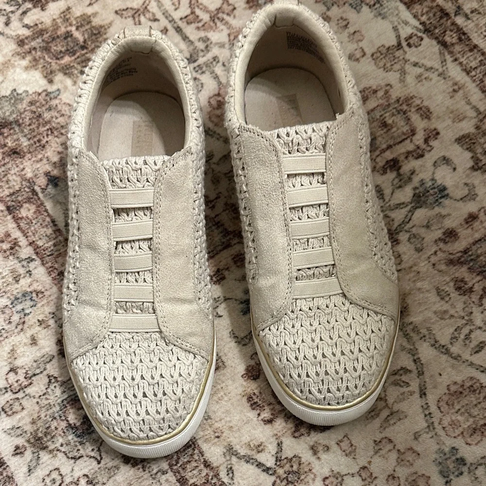🤎Kenneth Cole Reaction Women's Woven Slip-On Sneakers in Beige•Size 7